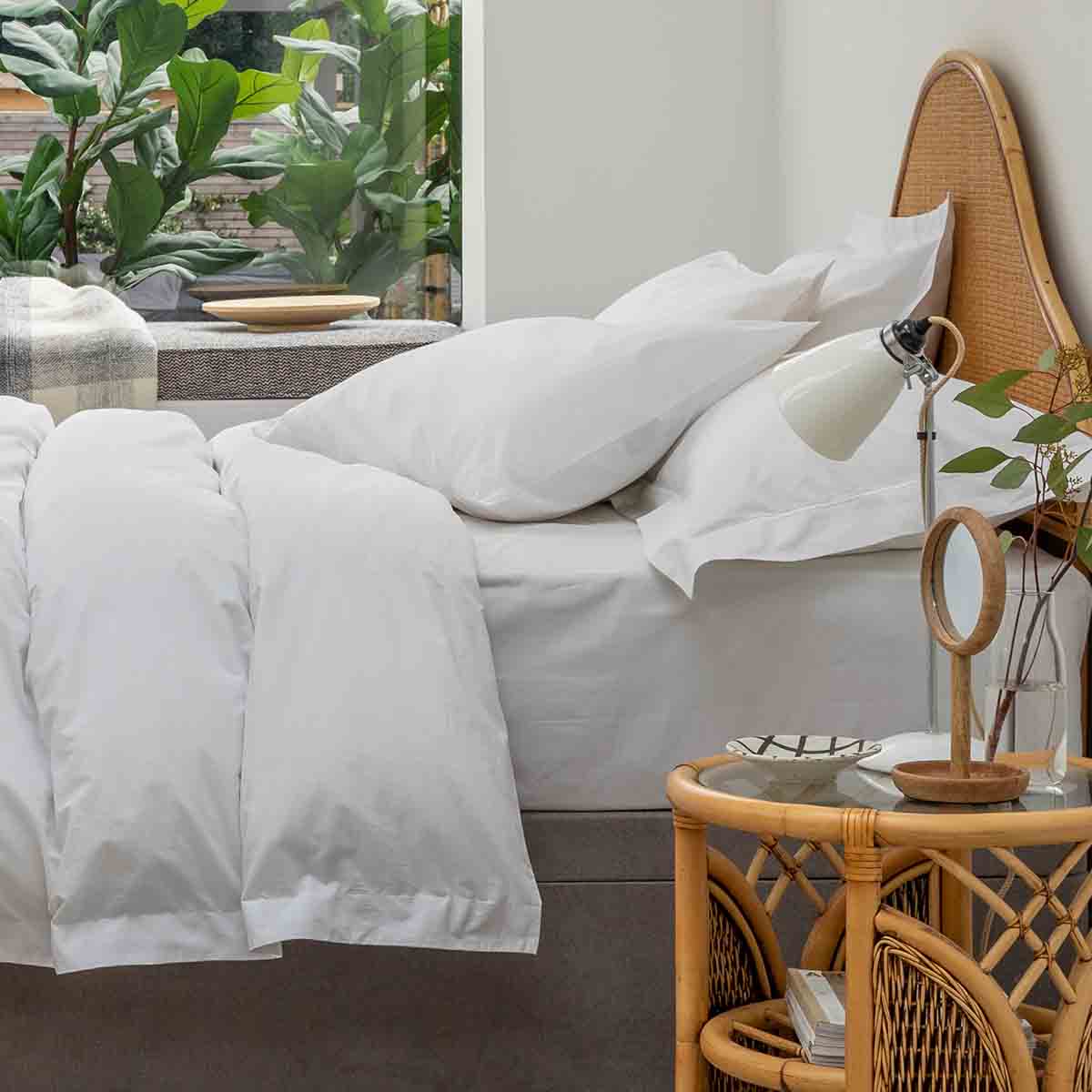White 200 Thread Count Organic Cotton Double Bed Set